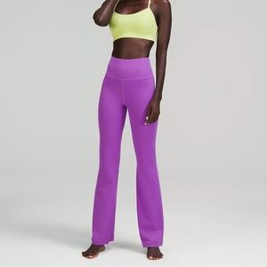 NWT lululemon Groove Super-High-Rise Flared Pant Nulu in Moonlit Magenta